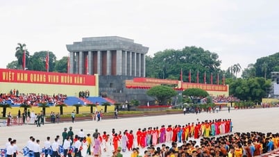 Ba Dinh Square is majestic and full of energy before the parade rehearsal.