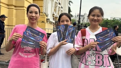 Die ganze Nacht draußen bleiben, um Karten für das Konzert „Vietnam in me“ zu jagen
