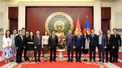 중국 주재 라오스 대사, 베트남 8월 혁명 80주년 및 국경일 축하