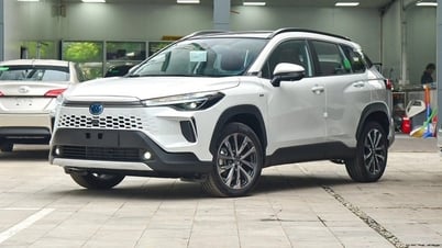 រថយន្ត Hybrid បង្កើនល្បឿន សម្ពាធលើស្តង់ដារប្រេងឥន្ធនៈឆ្នាំ 2030 មានទម្ងន់ធ្ងន់