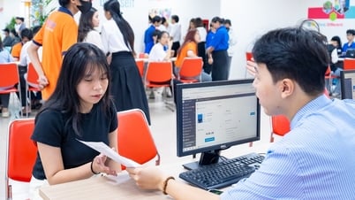 Tân sinh viên tìm thông tin về học phí, nhà trọ, các hỗ trợ khác ở đâu?
