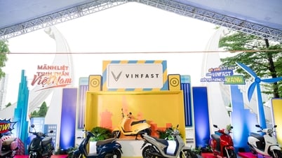 ការដាក់ពង្រាយ VINFAST ទូទាំងប្រទេសនៃគោលនយោបាយលើកទឹកចិត្តនៃការបំប្លែងពណ៌បៃតង និងគំរូនៃការបំប្លែងអាគុយរបស់ម៉ូតូអគ្គិសនី