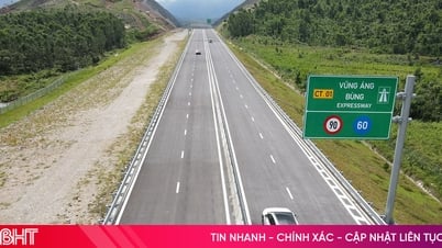 Tài xế phấn khởi khi cao tốc Vũng Áng - Bùng thông tuyến