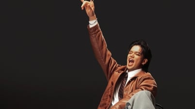 (S) TRONG Trong Hieu holds a live show to celebrate 10 years of singing