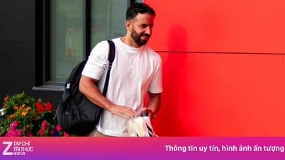 マンUの選手たちはカラバオカップ敗退後、落胆してトレーニング場に到着した。