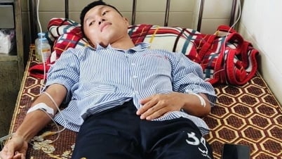 Trainer Kim hat gehört, dass Doan Ngoc Tan sich die Rippen gebrochen hat und hat noch keinen Ersatz für das Team gerufen.
