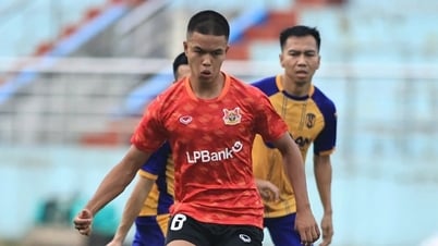 FIFA មាន​ចំណាត់​ការ​ពិសេស​មួយ​ដើម្បី​ជួយ​គ្រូ​បង្វឹក Kim Sang-sik និង U.23 វៀតណាម ភ្លឺ​ស្វាង​នៅ​អាស៊ី
