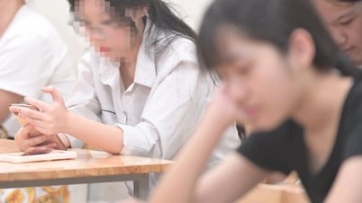 ハノイ、学校での携帯電話使用の生徒管理を強化
