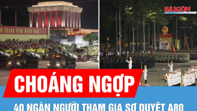 การซ้อมเบื้องต้นของวง A80 ที่จัตุรัสบาดิ่ญทำให้ประชาชนในเมืองหลวง "ท่วมท้น"