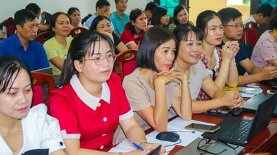 Los profesores aprenden a utilizar la IA para ayudar a diseñar planes de lecciones y conferencias.