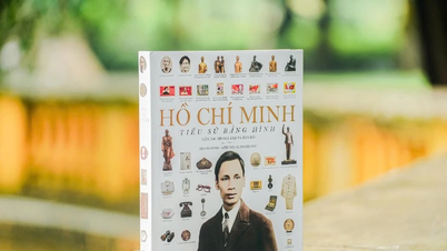 9월 2일 건국 80주년을 맞아 '호치민 - 사진으로 보는 전기' 출간