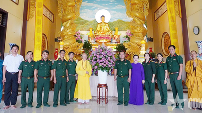 Lực lượng vũ trang TP Hồ Chí Minh tăng cường đoàn kết với các tôn giáo