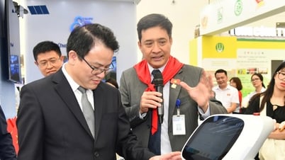 Terkesan dengan serangkaian solusi AI Vietnam di Pameran Prestasi Nasional
