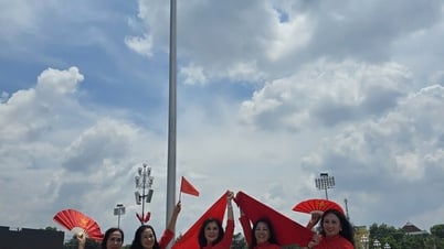 ساحة با دينه مهيبة ومليئة بالإثارة قبل بروفة العرض.