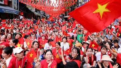 9月2日の建国記念日に全員に10万ドンを支給