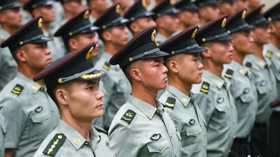 ベトナムに到着したばかりの中国の軍事パレード部隊120名の画像