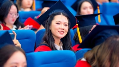 정치국은 대학 입학 제도를 혁신하기 위한 프로젝트를 개발해 달라고 요청했습니다.