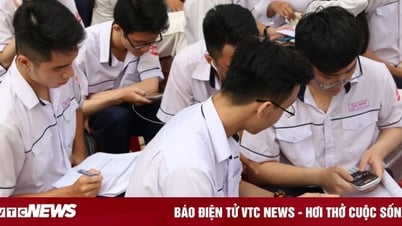 Hàng loạt địa phương siết chặt quản lý việc dùng điện thoại của học sinh
