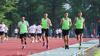 Bị ngất xỉu, một trọng tài V-League đi cấp cứu khi kiểm tra thể lực sáng sớm 3.8