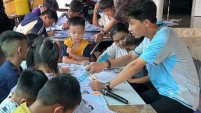 Chàng trai gen Z cùng hành trình gieo nắng sưởi ấm cho đời