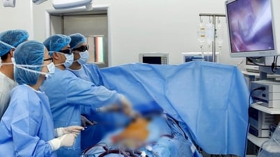Việt Nam đào tạo y khoa không giống ai và làm gì để thay đổi?
