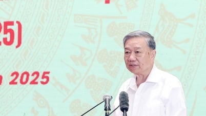 Tổng Bí thư dự gặp mặt đại biểu Bộ Quốc phòng, Bộ Công an và Bộ Ngoại giao