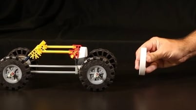 Vì sao xe gắn nam châm không thể hoạt động?