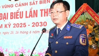 Đại tá Lê Huy tái đắc cử Bí thư Đảng ủy Vùng Cảnh sát biển 2