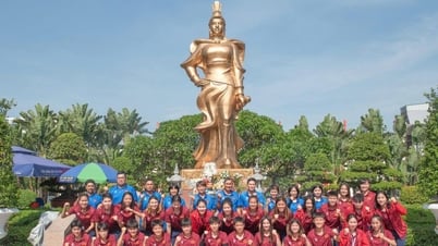 Đội tuyển nữ Việt Nam dâng hương nữ tướng: Gặp Indonesia, Thái Lan khi nào?
