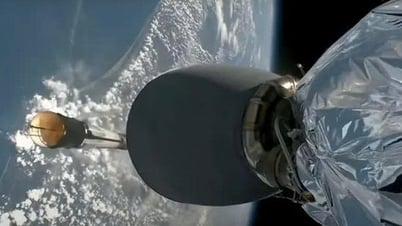 SpaceX đưa vi khuẩn gây bệnh Whitmore lên Trạm Vũ trụ Quốc tế