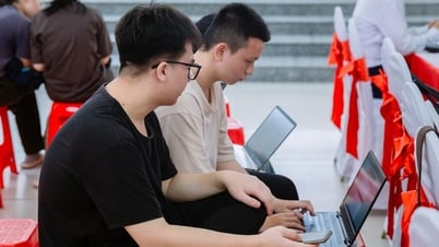 Sinh viên ứng dụng AI xây dựng hồ sơ tìm việc làm
