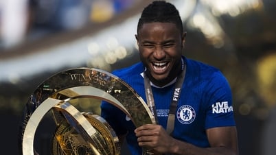 Tin tức về chuyển nhượng 2/8: MU chốt Nkunku, Man City ký Camavinga