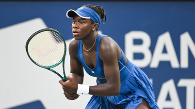 VĐV 18 tuổi gây sốc khi đánh bại tay vợt số 2 thế giới Coco Gauff