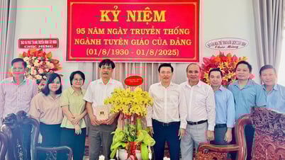 Lãnh đạo tỉnh và các cơ quan, đơn vị chúc mừng ngày truyền thống ngành Tuyên giáo của Đảng