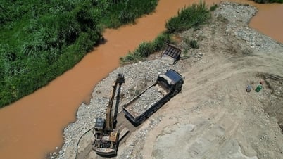Triệt phá điểm khai thác cát, sỏi lậu tại xã Đam Rông 4