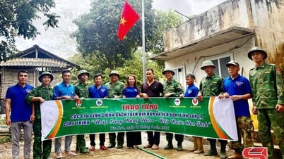 Chương trình “Thắp sáng vùng biên – Tiếp bước cha anh”