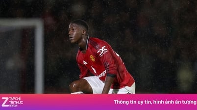 Mainoo mâu thuẫn với MU