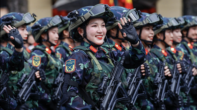 Admira la radiante belleza de las 'rosas de acero' de las mujeres soldados del desfile A80