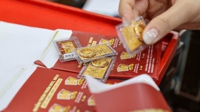 Harga emas hari ini (30 Agustus): Hampir mencapai 130 juta VND/tael