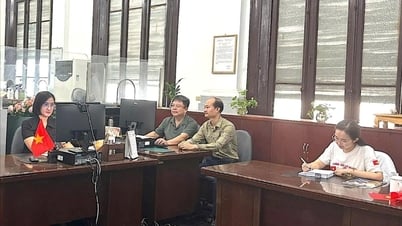 Pastikan transfer uang dan penarikan tunai untuk memberikan hadiah kepada orang-orang pada tanggal 2 September
