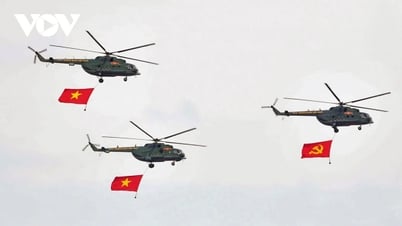 Latihan umum parade untuk merayakan hari jadi ke-80 Hari Nasional