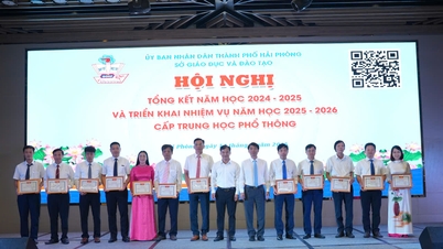 សន្និបាតបូកសរុបឆ្នាំសិក្សា ២០២៤-២០២៥ និងដាក់ពង្រាយភារកិច្ចសម្រាប់ឆ្នាំសិក្សា ២០២៥-២០២៦ នៅកម្រិតវិទ្យាល័យ