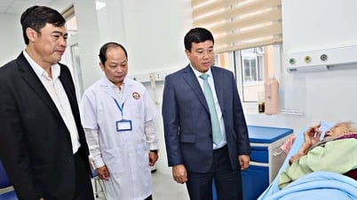 ラムドン省、9月2日の建国記念日に国民に贈り物を配布