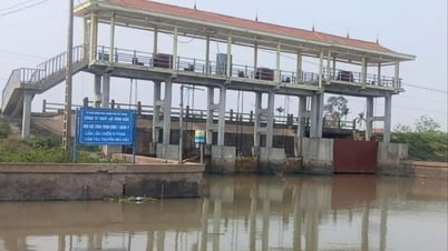 नदी में प्रणाली के जल स्तर को सक्रिय रूप से कम करें, तूफान संख्या 6 का जवाब दें