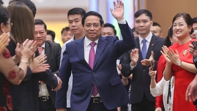 RINGKASAN: Perdana Menteri bertemu dengan para pelaku bisnis