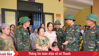 មេបញ្ជាការយោធភូមិភាគទី៤ ចុះពិនិត្យ និងផ្តល់សម្ភារៈចាំបាច់ដល់ប្រជាពលរដ្ឋនៅតំបន់រងគ្រោះដោយទឹកជំនន់