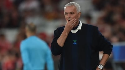 Fenerbahçe faz fortuna demitindo Mourinho