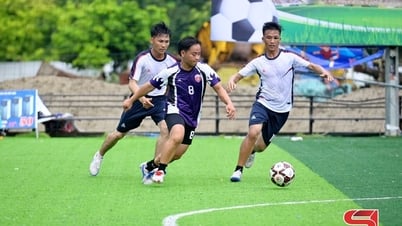 Fußballturnier zur Feier des Nationalfeiertags am 2. September in der Gemeinde Phu Yen