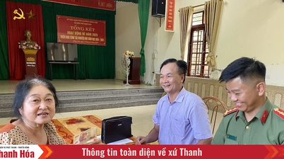 Phường Đông Sơn trao hơn 58 nghìn suất quà Tết Độc lập cho Nhân dân