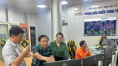 응에안성 산업 및 무역 부문, 개발 원동력 역할에 "점수"